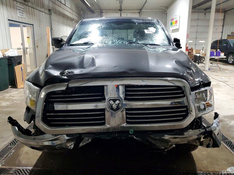 Photo 5 from auction – 2016 RAM 1500 with VIN 1C6RR7TT3GS400202