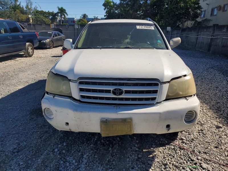 Photo 5 from auction – 2002 TOYOTA HIGHLANDER with VIN JTEGF21A820068738