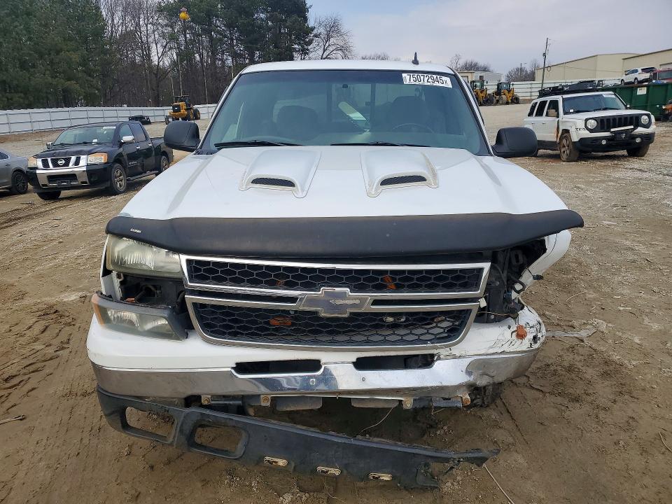 Photo 5 from auction – 2007 CHEVROLET SILVERADO with VIN 1GCEK19B57Z106668