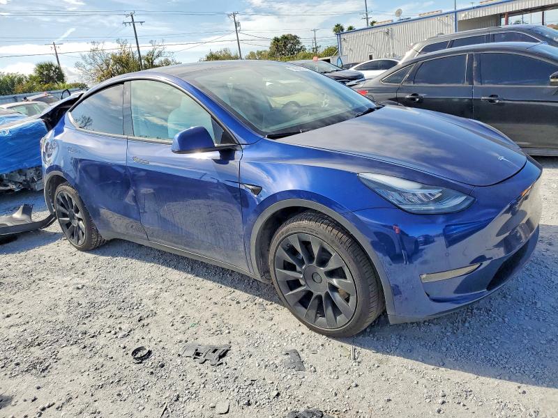 Photo 4 from auction – 2022 TESLA MODEL Y with VIN 7SAYGDEE7NF330479