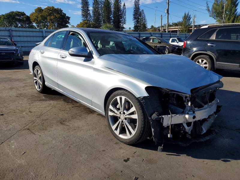 Photo 4 from auction – 2015 MERCEDES-BENZ C with VIN 55SWF4JB8FU054591