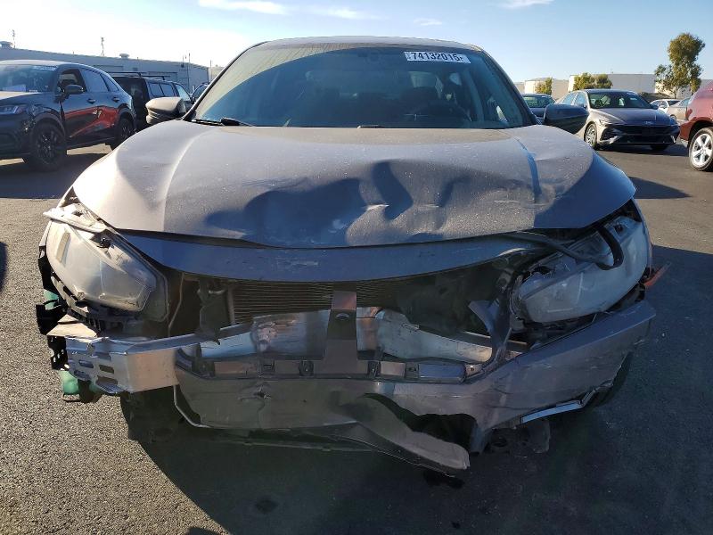 Photo 5 from auction – 2017 HONDA CIVIC with VIN 19XFC2F72HE229851