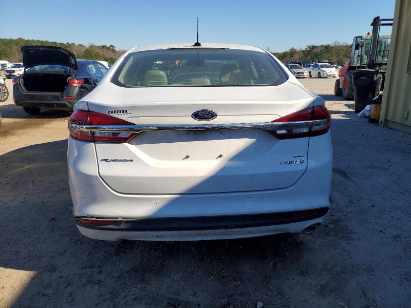 Photo 6 from auction – 2018 FORD FUSION with VIN 3FA6P0LUXJR198288
