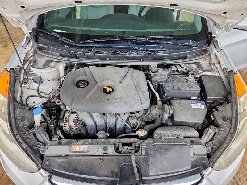 Photo 11 from auction – 2013 HYUNDAI ELANTRA with VIN KMHDH4AE4DU576292