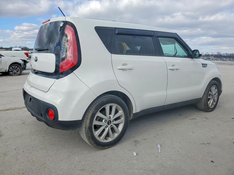 Photo 3 from auction – 2017 KIA SOUL + with VIN KNDJP3A57H7410731