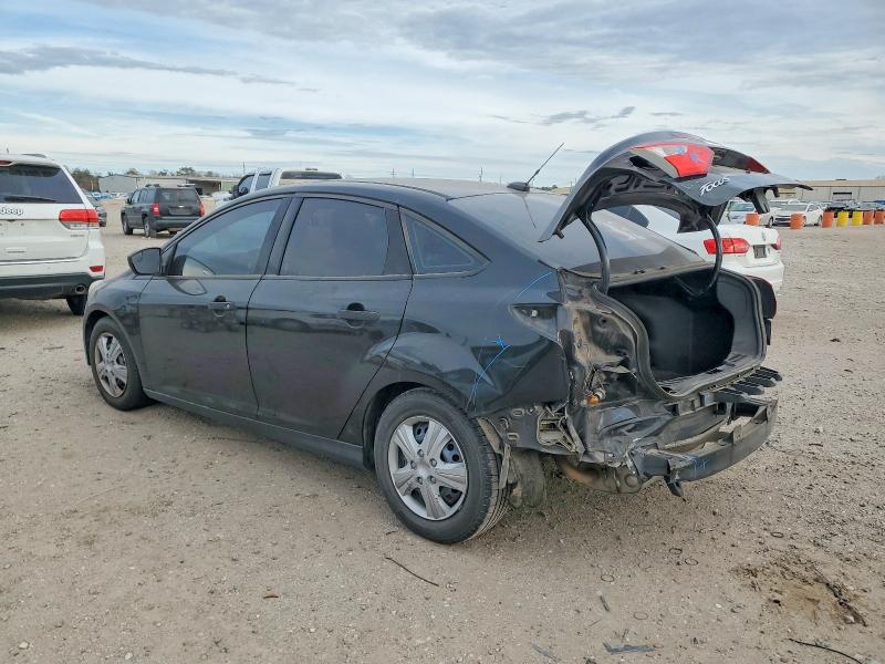 Photo 2 from auction – 2014 FORD FOCUS S with VIN 1FADP3E24EL108741