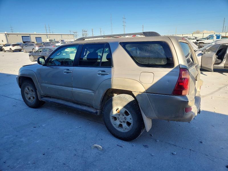 Photo 2 from auction – 2004 TOYOTA 4RUNNER SR with VIN JTEBU14R140033411