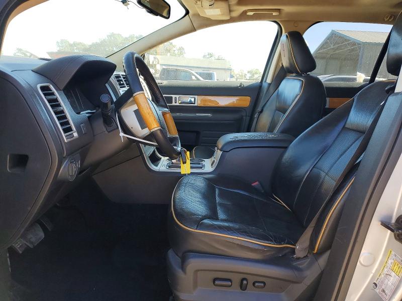 Photo 7 from auction – 2010 LINCOLN MKX with VIN 2LMDJ8JCXABJ08535