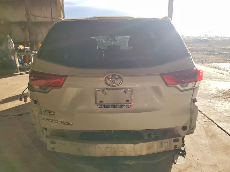 Photo 6 from auction – 2019 TOYOTA HIGHLANDER with VIN 5TDZARFH7KS043563
