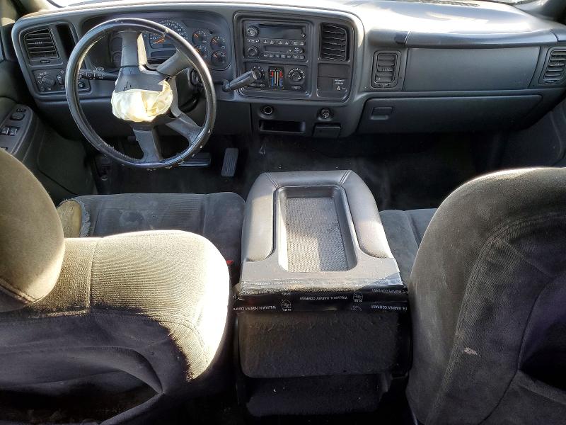 Photo 8 from auction – 2004 CHEVROLET SILVERADO with VIN 2GCEC19T841195145