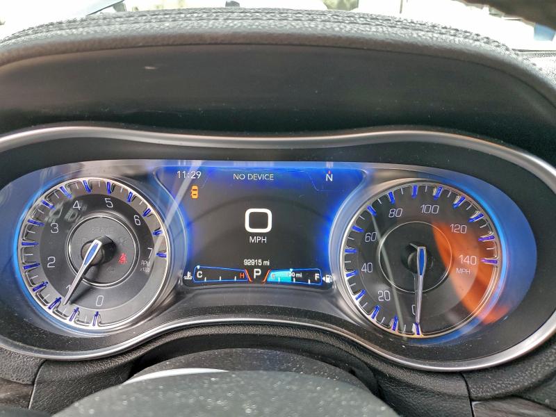 Photo 9 from auction – 2015 CHRYSLER 300 LIMITE with VIN 2C3CCAAG9FH929599