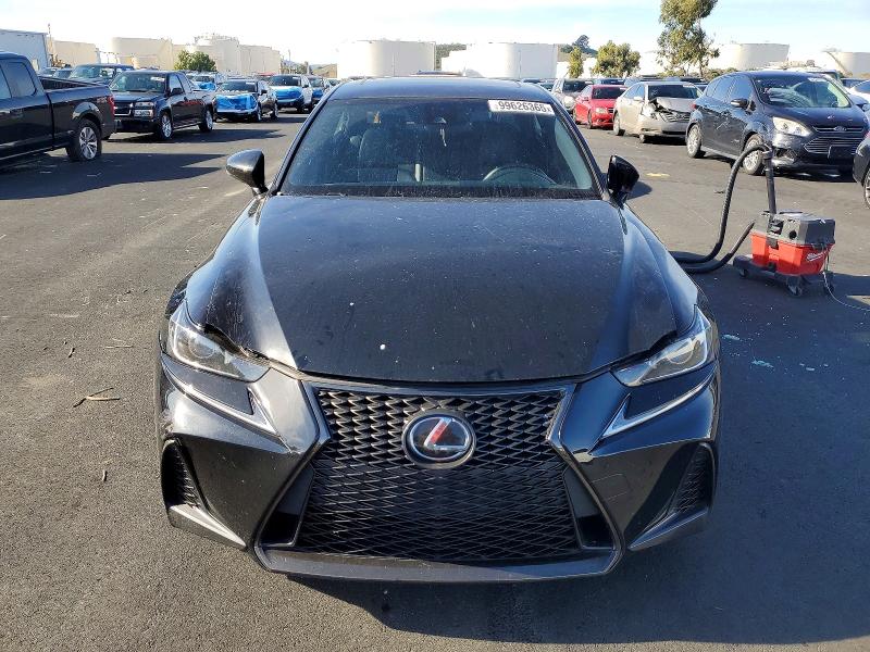 Photo 5 from auction – 2017 LEXUS IS 200T with VIN JTHBA1D28H5040492