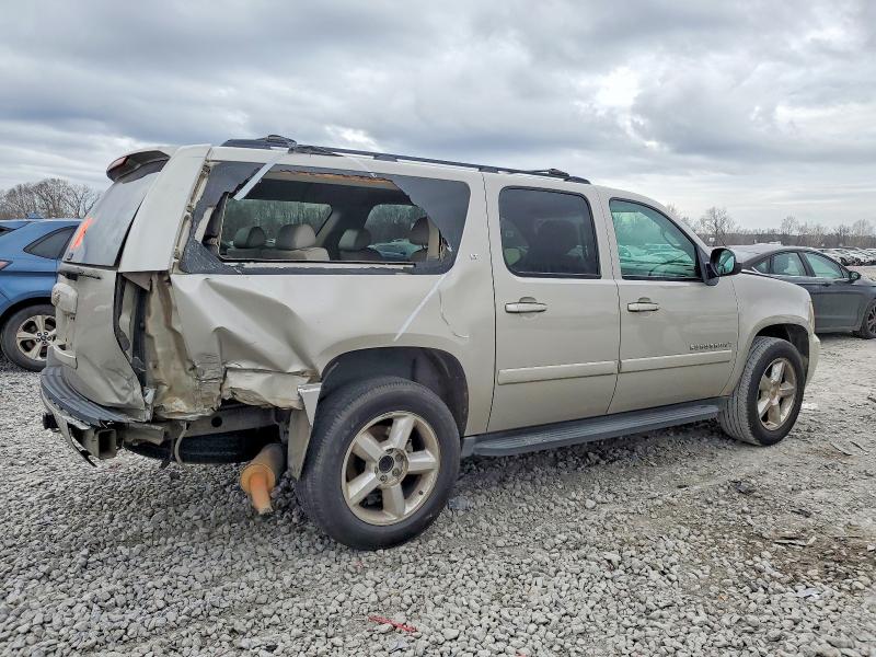 Photo 3 from auction – 2008 CHEVROLET SUBURBAN C with VIN 3GNFC16JX8G200406