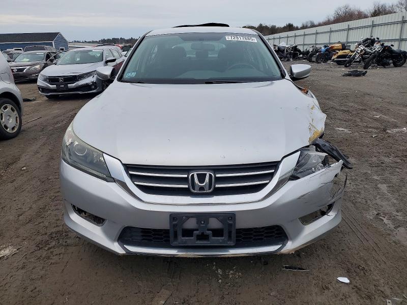 Photo 5 from auction – 2015 HONDA ACCORD with VIN 1HGCR2F38FA031582