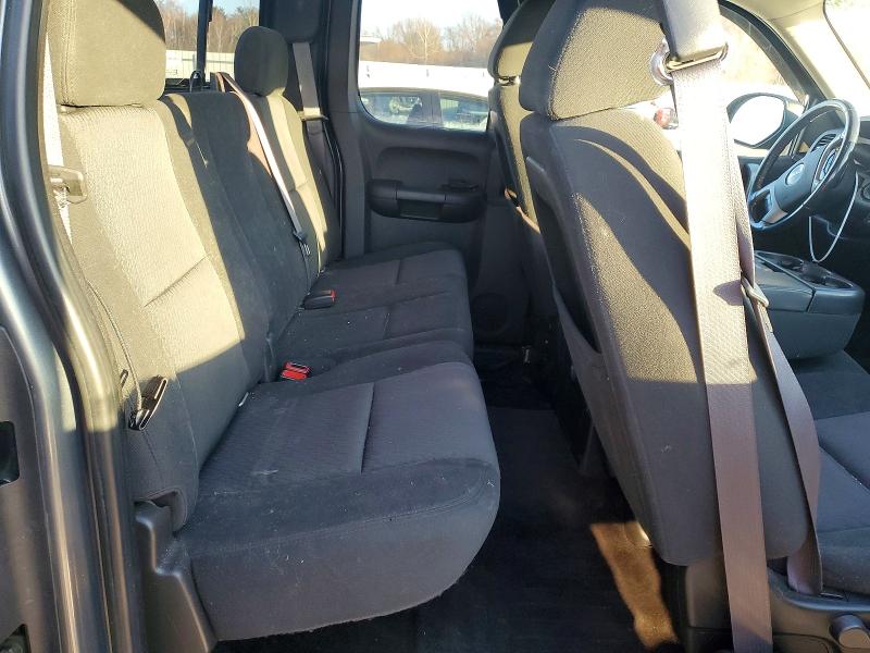 Photo 10 from auction – 2011 GMC SIERRA K15 with VIN 1GTR2VE34BZ162116