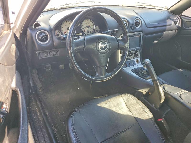 Photo 8 from auction – 2004 MAZDA MX-5 MIATA with VIN JM1NB353X40409231