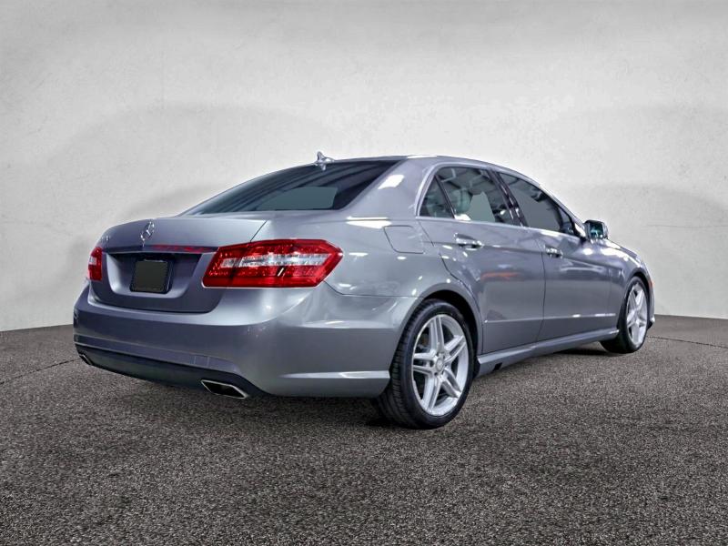 Photo 4 from auction – 2013 MERCEDES-BENZ E 350 with VIN WDDHF5KB0DA709515
