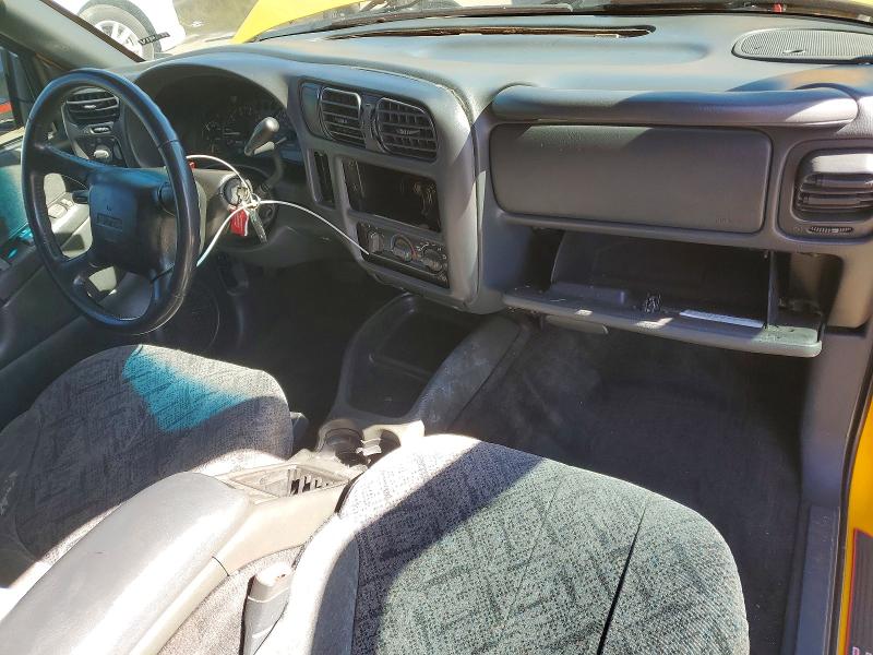 Zdjęcie 8 z aukcji – 2002 GMC SONOMA z VIN 1GTCS19W728245354