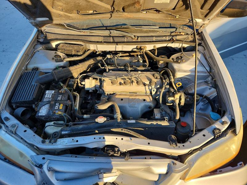 Photo 11 from auction – 2001 HONDA ACCORD with VIN 1HGCF86651A115972