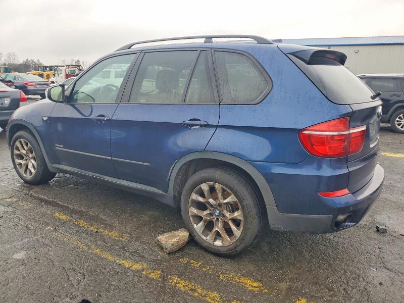 Foto 2 de la subasta – 2012 BMW X5 con VIN 5UXZV4C50CL746800
