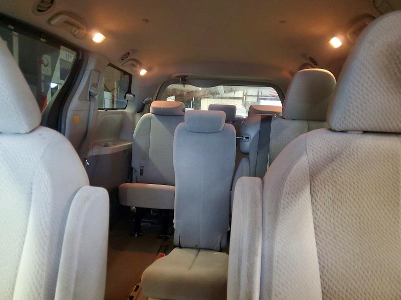 Photo 10 from auction – 2012 TOYOTA SIENNA with VIN 5TDKK3DC6CS235187