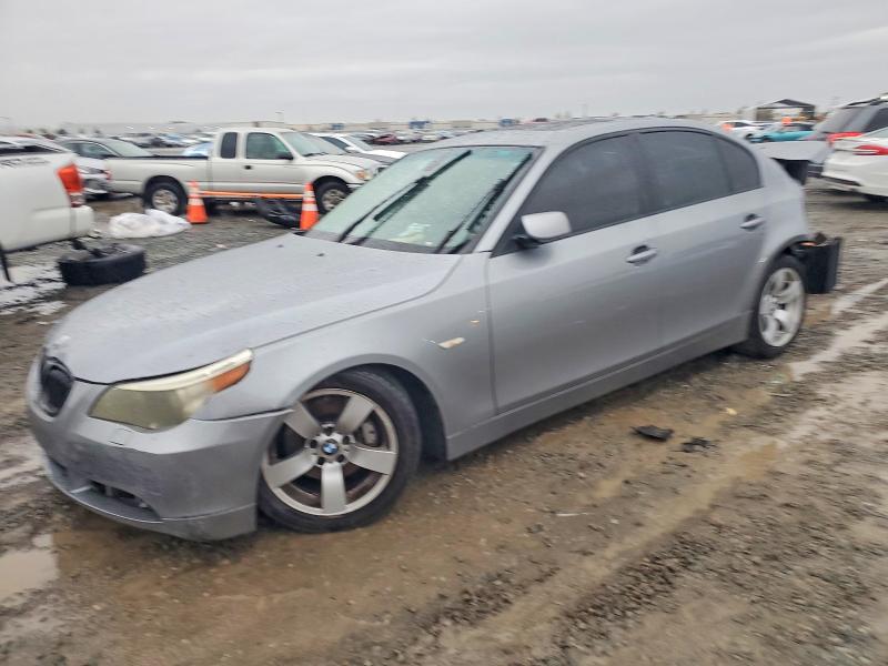 BMW 525 I 2007 with VIN WBANE53517CW67550 - Photo from auction