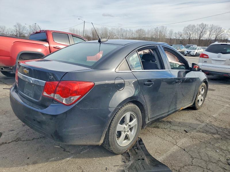 Photo 3 from auction – 2015 CHEVROLET CRUZE LT with VIN 1G1PC5SB0F7147137