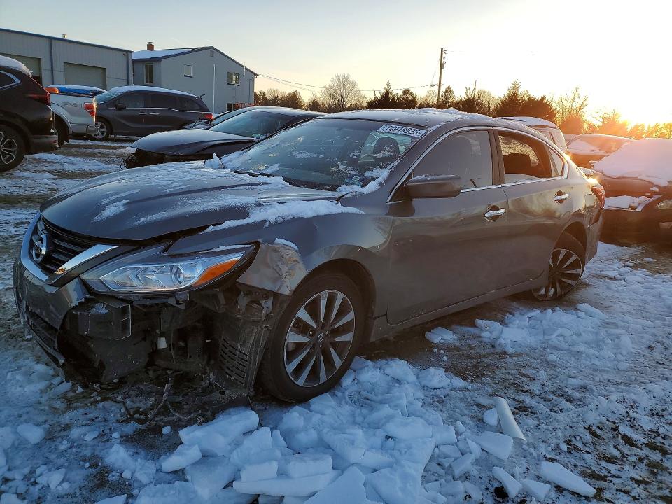 NISSAN ALTIMA 2.5 2017 with VIN 1N4AL3AP9HC240768 - Photo from auction