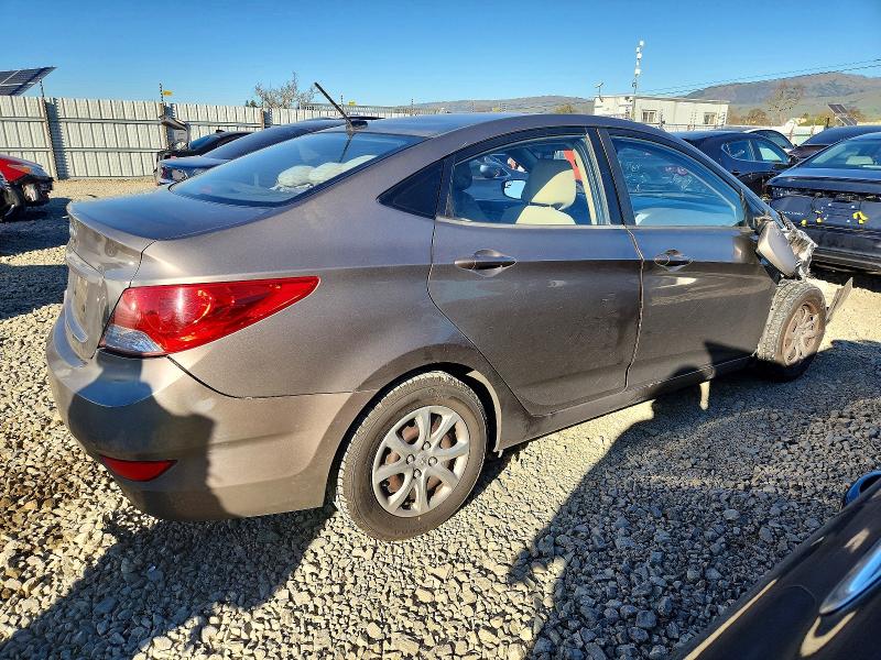 Photo 3 from auction – 2014 HYUNDAI ACCENT GLS with VIN KMHCT4AE5EU744162