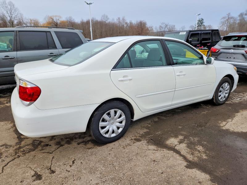 Photo 3 from auction – 2005 TOYOTA CAMRY with VIN 4T1BE32K05U012249