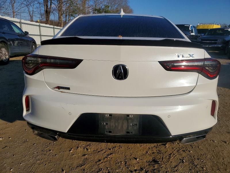 Photo 6 from auction – 2021 ACURA TLX with VIN 19UUB5F5XMA009396