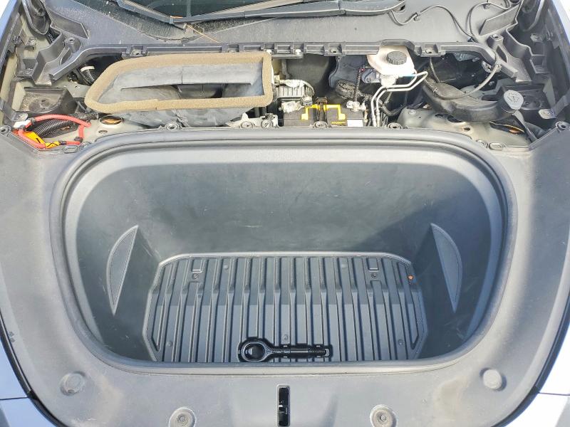 Photo 11 from auction – 2020 TESLA MODEL Y with VIN 5YJYGDEE2LF037437
