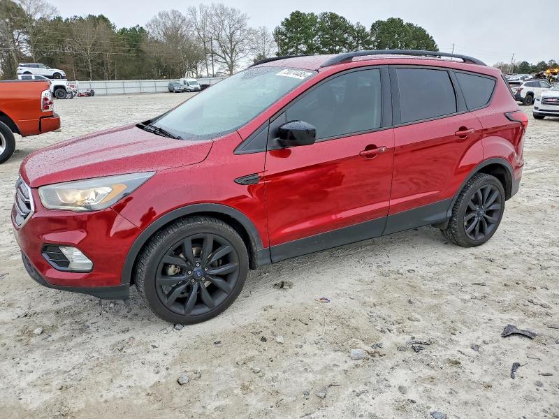 FORD ESCAPE SE 2019 with VIN 1FMCU0GDXKUC20733 - Photo from auction