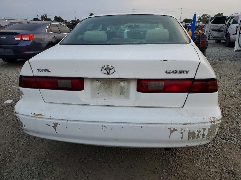 Photo 6 from auction – 1999 TOYOTA CAMRY LE with VIN JT2BG22K7X0337475