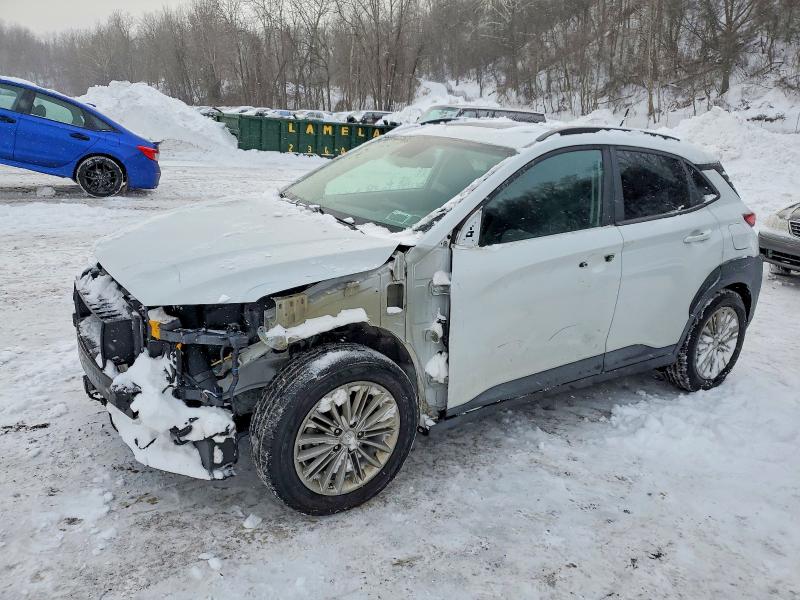 HYUNDAI KONA SEL 2018 with VIN KM8K6CAA3JU082487 - Photo from auction