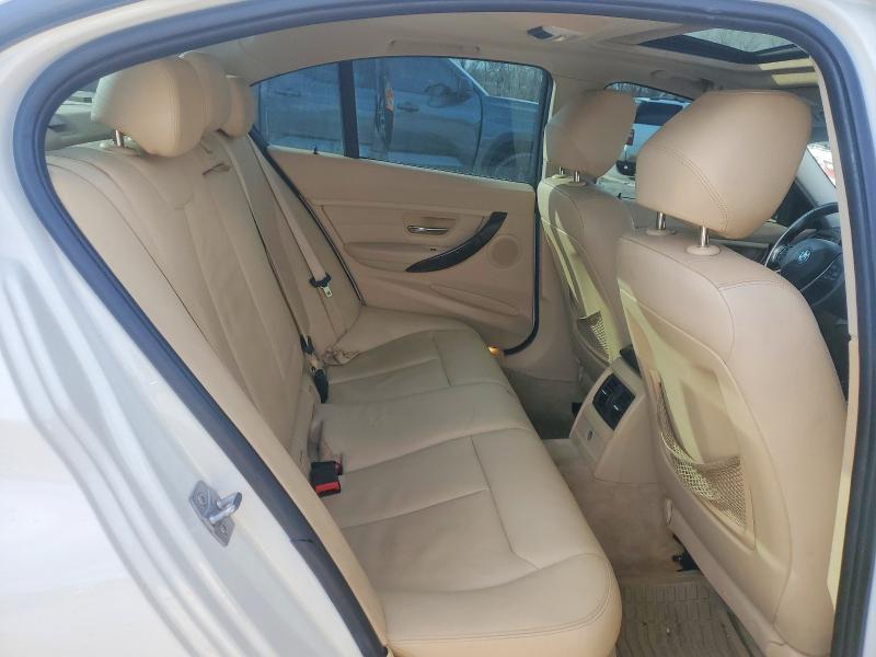 Photo 10 from auction – 2014 BMW 328 with VIN WBA3A5C50EF605121