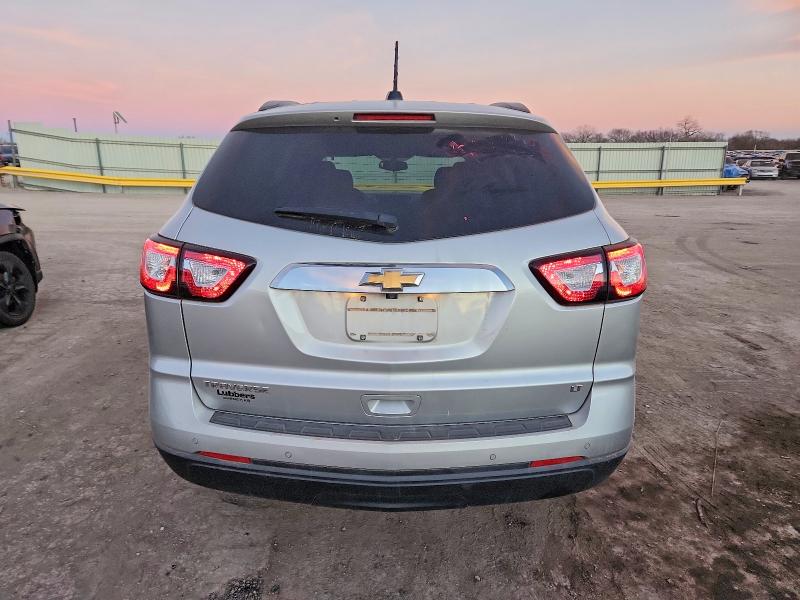 Photo 6 from auction – 2017 CHEVROLET TRAVERSE L with VIN 1GNKRGKD8HJ248209