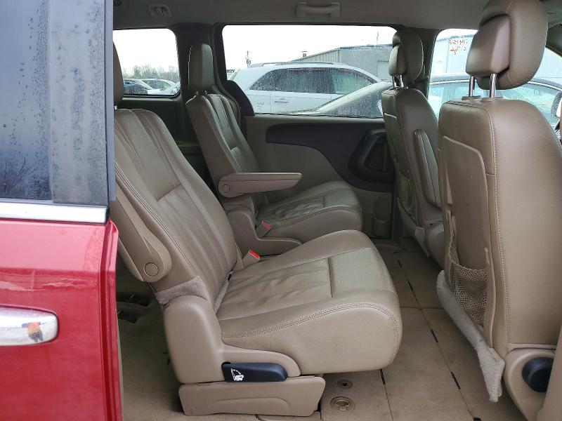 Photo 11 from auction – 2016 CHRYSLER TOWN & COU with VIN 2C4RC1BG7GR120344