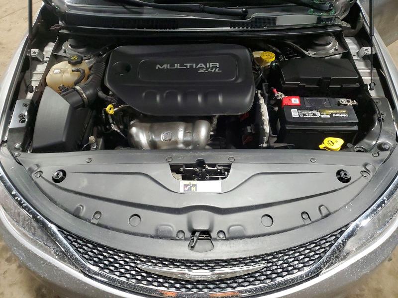 Photo 11 from auction – 2016 CHRYSLER 200 LIMITE with VIN 1C3CCCABXGN187643