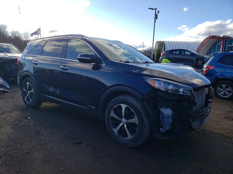 Photo 4 from auction – 2017 KIA SORENTO EX with VIN 5XYPHDA51HG260843