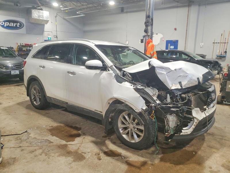 Снимка 4 от търг – 2018 KIA SORENTO LX с VIN 5XYPGDA58JG360883