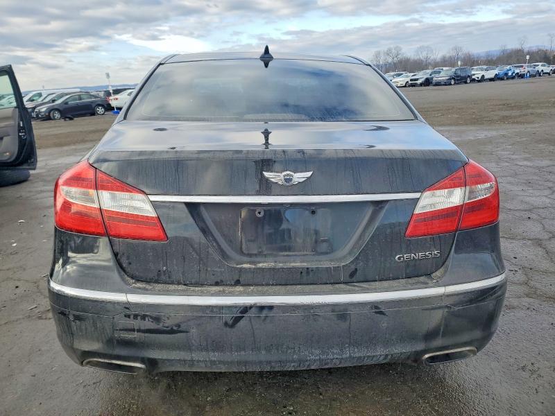 Photo 6 from auction – 2012 HYUNDAI GENESIS 3. with VIN KMHGC4DD9CU200247