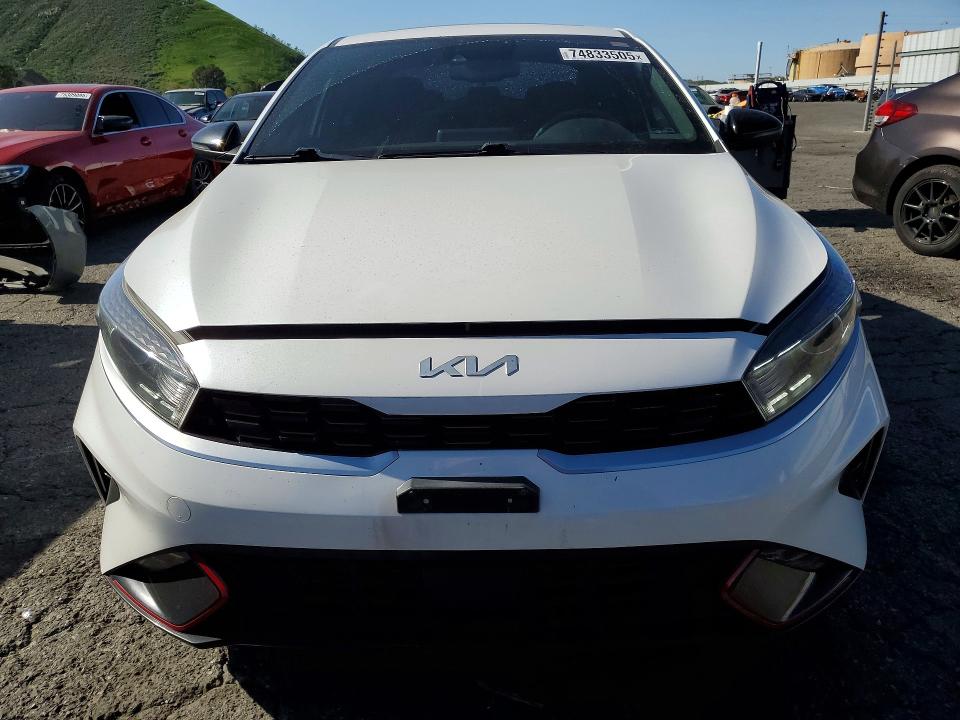 Photo 5 from auction – 2022 KIA FORTE GT L with VIN 3KPF54AD2NE472266
