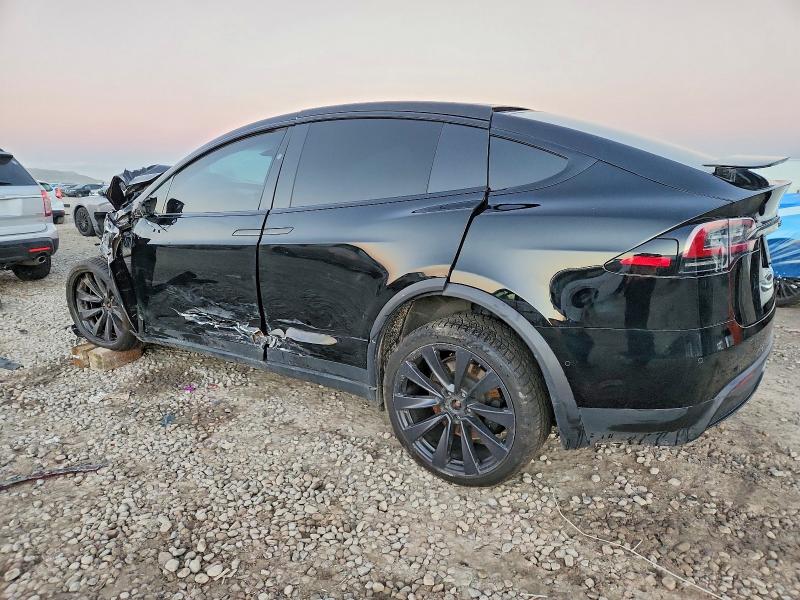 Photo 2 from auction – 2022 TESLA MODEL X with VIN 7SAXCBE69NF345294