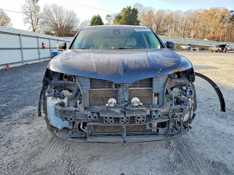 Photo 5 from auction – 2016 LINCOLN MKX SELECT with VIN 2LMTJ8KR6GBL44638