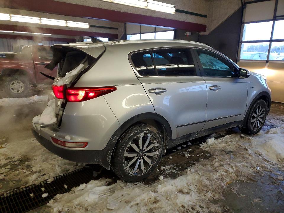 Photo 3 from auction – 2017 KIA SPORTAGE with VIN KNDPNCAC8H7204106