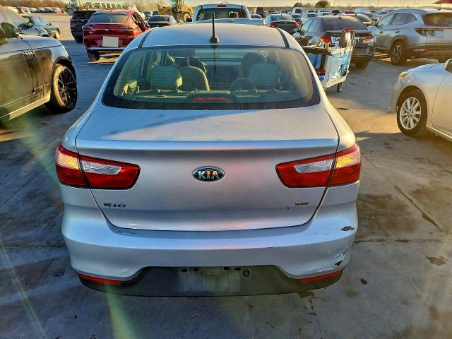 Photo 6 from auction – 2016 KIA RIO LX with VIN KNADM4A32G6553887