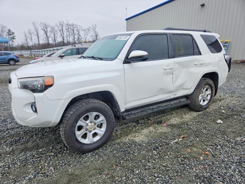 TOYOTA 4RUNNER SR 2017 with VIN JTEZU5JR0H5149797 - Photo from auction