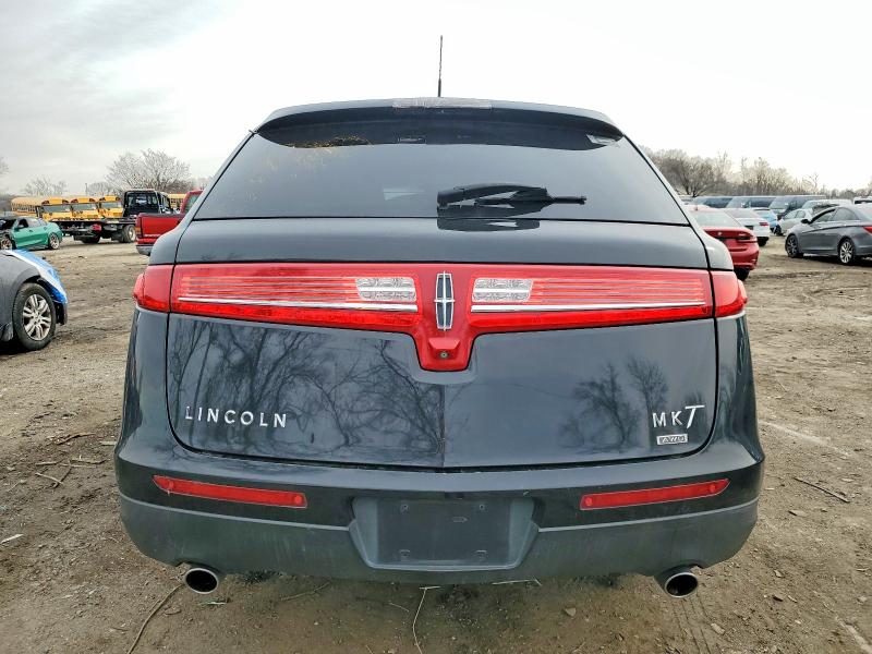 Photo 6 from auction – 2016 LINCOLN MKT with VIN 2LMHJ5NK8GBL00806