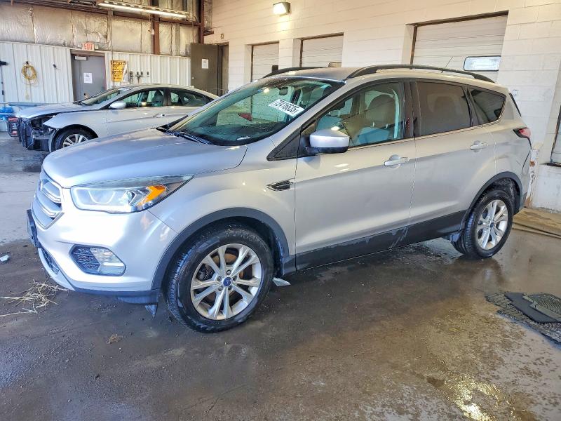 FORD ESCAPE SE 2017 with VIN 1FMCU0GD4HUC63344 - Photo from auction